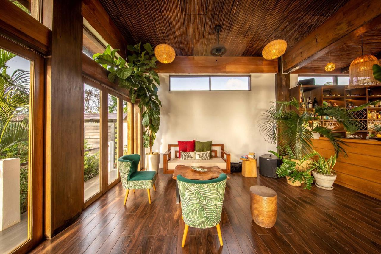 Ahana Resort 爱妮岛 外观 照片