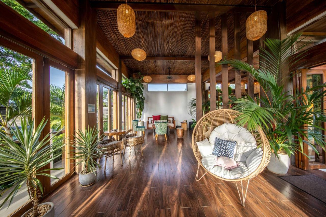Ahana Resort 爱妮岛 外观 照片