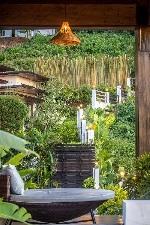 Ahana Resort 爱妮岛 外观 照片